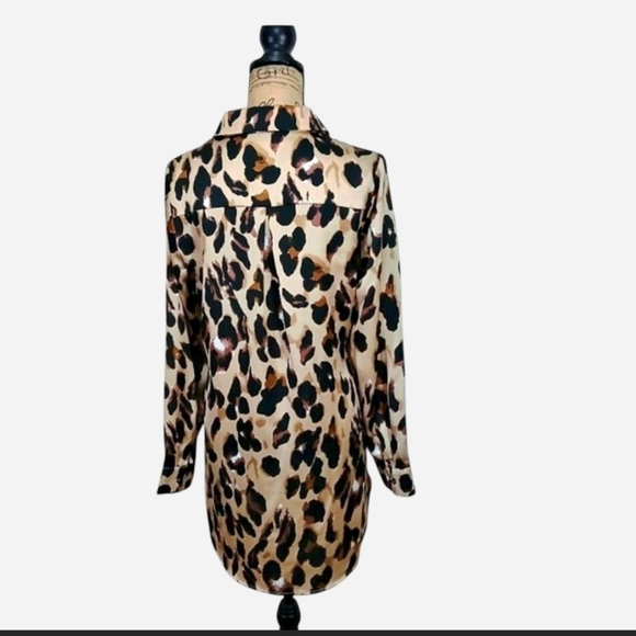 NEW Forever 21 Animal Leopard Print Button down Tunic Shirt Top Medium - Picture 2 of 2